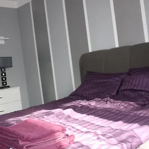 U-stay Bond Apartament Apartament